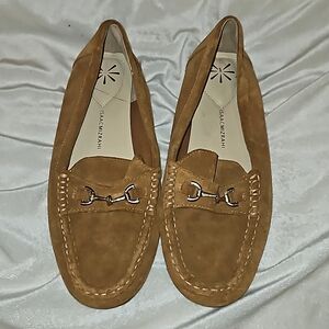 Isaac Mizrahi Suede tan loafers